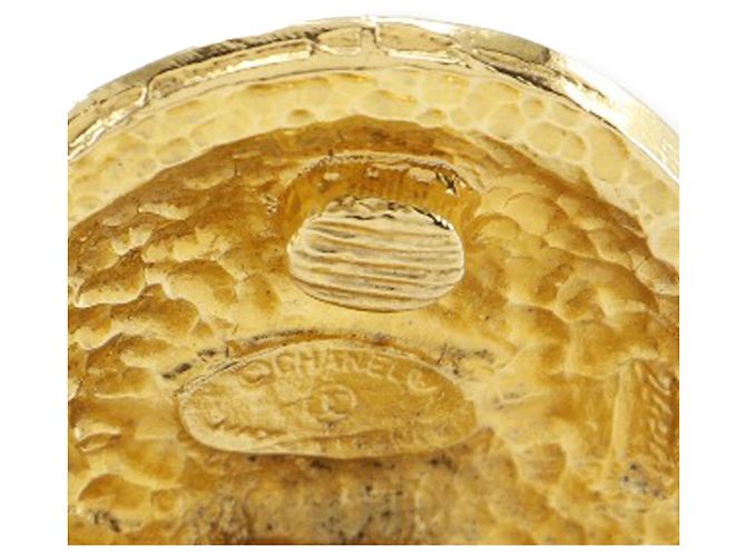 Orecchini a clip in oro placcato Chanel Rue Cambon con stemma D'oro - vista 13