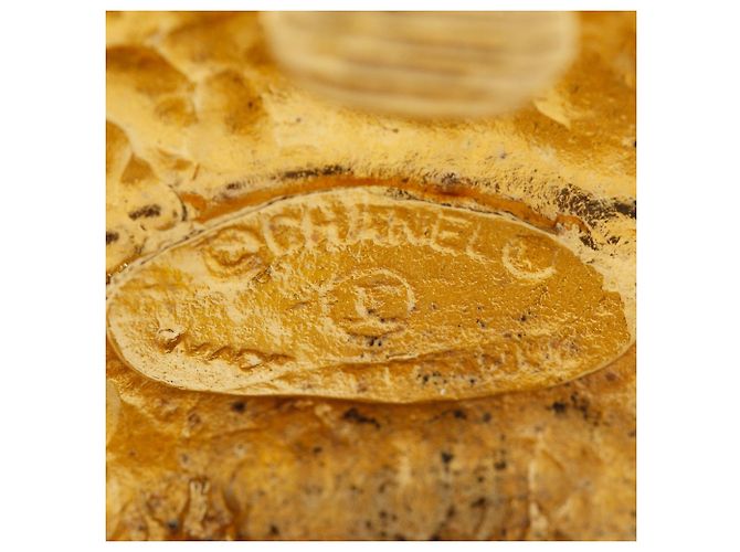 Orecchini a clip in oro placcato Chanel Rue Cambon con stemma D'oro - vista 5