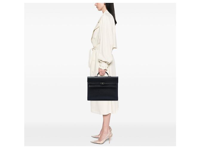 Hermès Kelly Depeches 38 in Togo Nero - vista 7