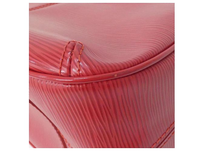 Borsa a Spalla Louis Vuitton Epi Turen PM Rosso - vista 3