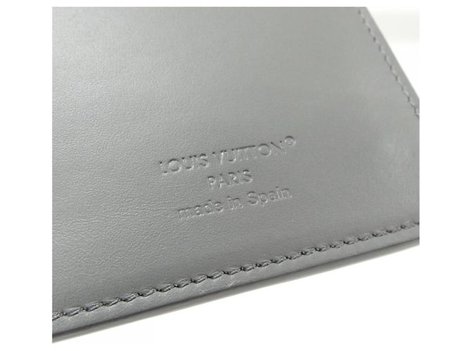 Cartera Brazza Monogram Shadow Louis Vuitton Gris - vista 5