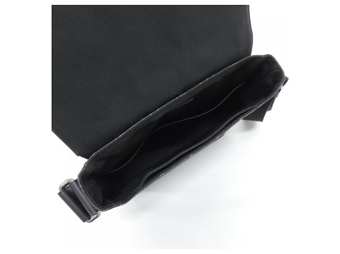 Borsa a spalla District PM Monogram Eclipse di Louis Vuitton Nero - vista 7