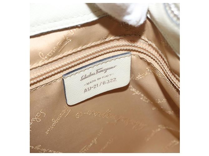Salvatore Ferragamo Gancini in pelle Beige - vista 6