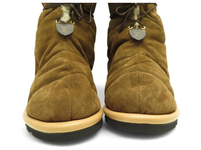 Stivaletti Louis Vuitton Suede Marrone Monogramma Shearling Cammello - vista 4