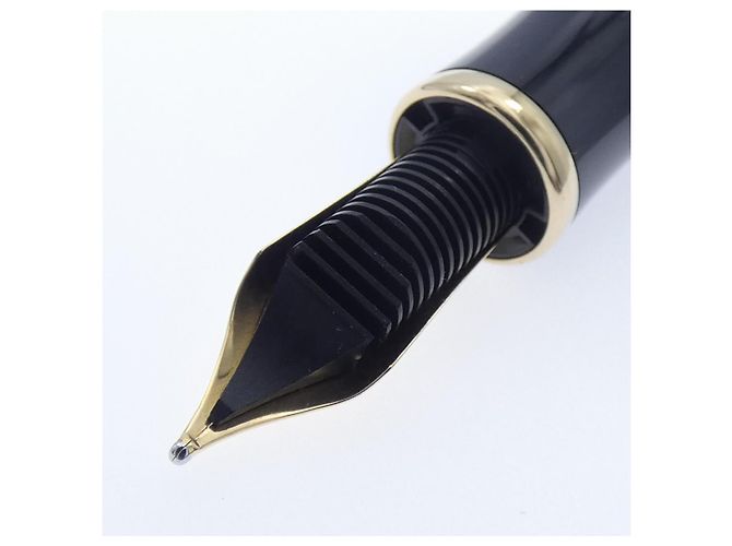 Pluma fuente Montblanc Marquise de Pompadour Au750 Blanco Dorado - vista 4