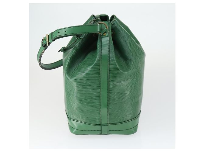 Borsa Louis Vuitton Noe in pelle Epi Large Verde - vista 3