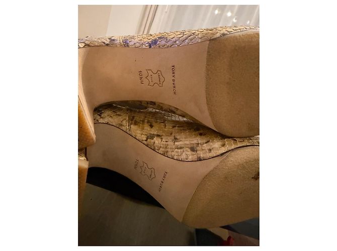 Botas Tory Burch estampado serpiente piel crema - vista 8