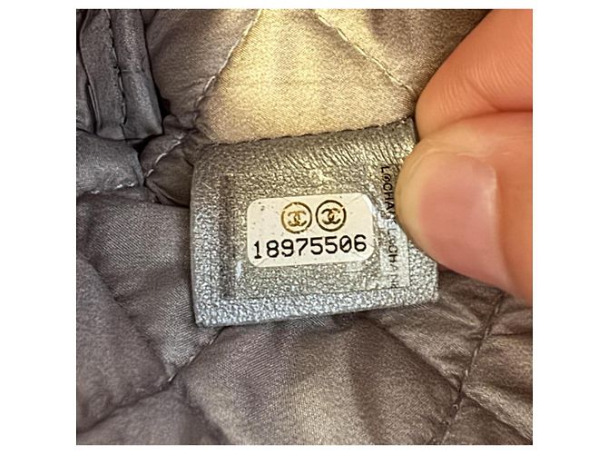 Kosmetiktasche Chanel 2.55/Reissue Silber - Ansicht 10