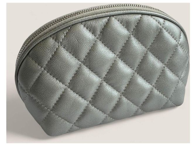 Kosmetiktasche Chanel 2.55/Reissue Silber - Ansicht 14