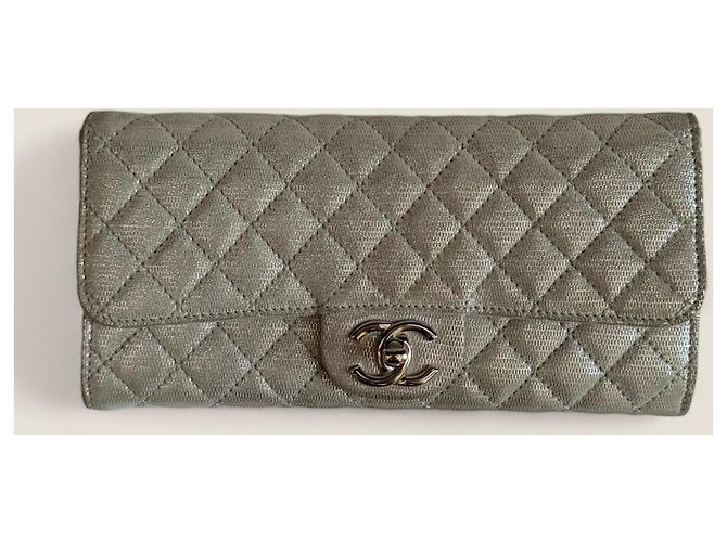 Timeless Clutch Chanel East West con catena argento - vista 18