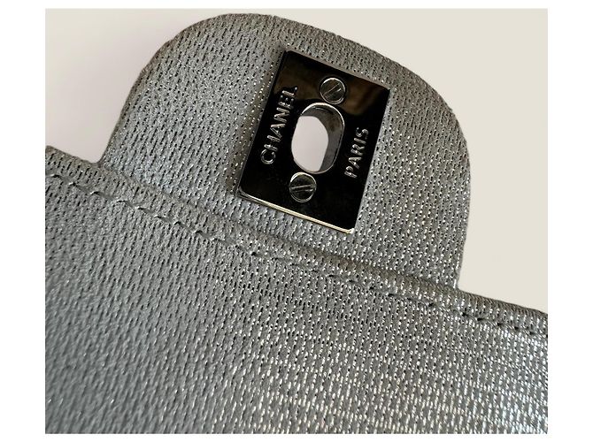 Timeless Clutch Chanel East West con catena argento - vista 2
