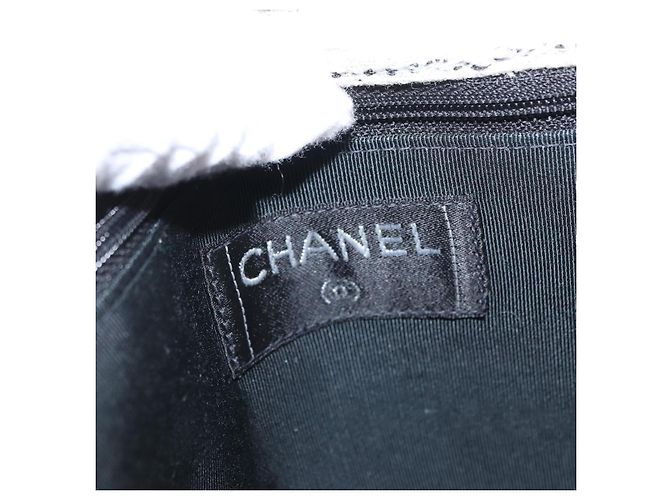 Chanel Clutch Vintage a Catena a Busta in Tweed Piccola Bianco - vista 6