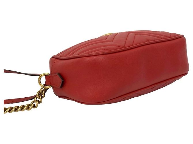 Borsa a spalla mini in pelle trapuntata GG Marmont di Gucci Rosso - vista 7