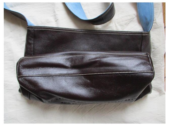 Marc by Marc Jacobs Borsa tote in pelle grana, reversibile marrone/blue. - vista 4