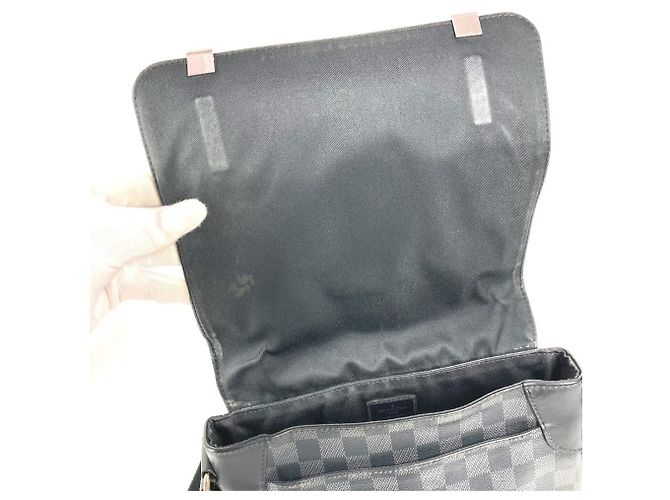 Borsa a tracolla con flap District PM NM Damier Graphite Louis Vuitton Nero - vista 10