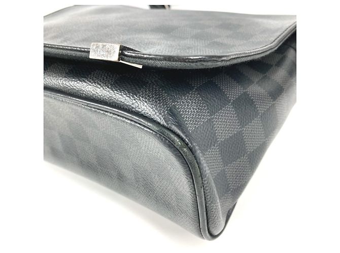 Borsa a tracolla con flap District PM NM Damier Graphite Louis Vuitton Nero - vista 6