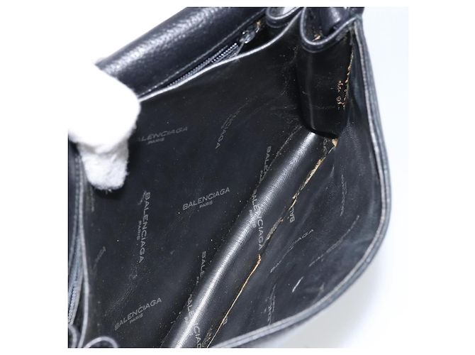 GIVENCHY Schultertasche aus Leder Schwarz Gold Auth bs32997 Golden - Ansicht 22