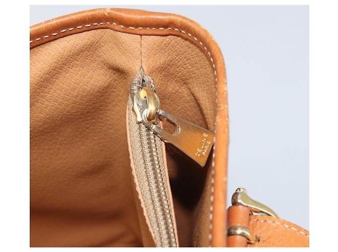Céline Borsa Tote in Tela Macadam CELINE in Pelle PVC Marrone Oro Auth BA9942 D'oro - vista 21