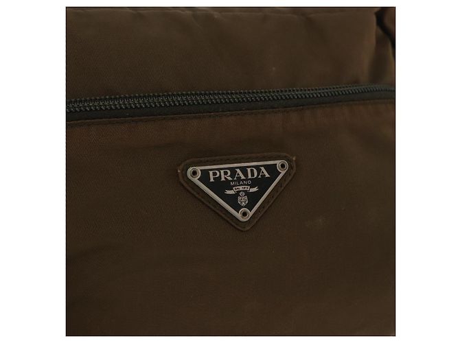 Borsa a Spalla Prada in Nylon Marrone Auth hk3352 - vista 14