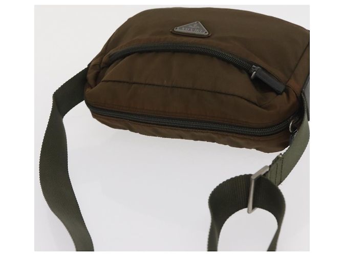 Borsa a Spalla Prada in Nylon Marrone Auth hk3352 - vista 6