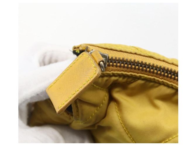 PRADA Borsa a Spalla con Catena Nylon Giallo Oro Auth bs33172 D'oro - vista 15