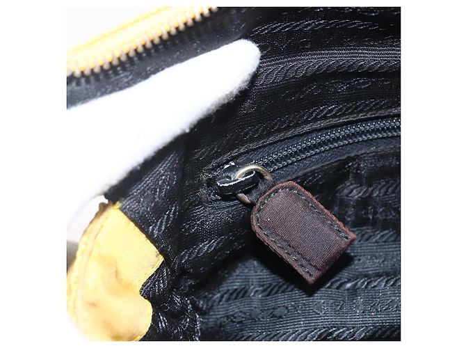 PRADA Borsa a Spalla con Catena Nylon Giallo Oro Auth bs33172 D'oro - vista 18