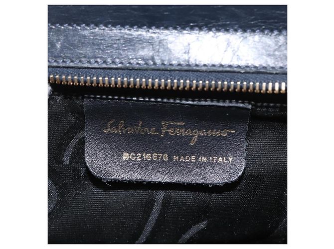 Bolsa de Ombro Vala Ribbon em Couro Azul Marinho e Ouro Auth 170410 da Salvatore Ferragamo Dourado - vista 16