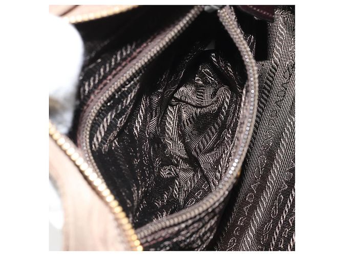 Borsa a Spalla con Catena Prada in Nylon Marrone Oro Auth bs33167 D'oro - vista 22