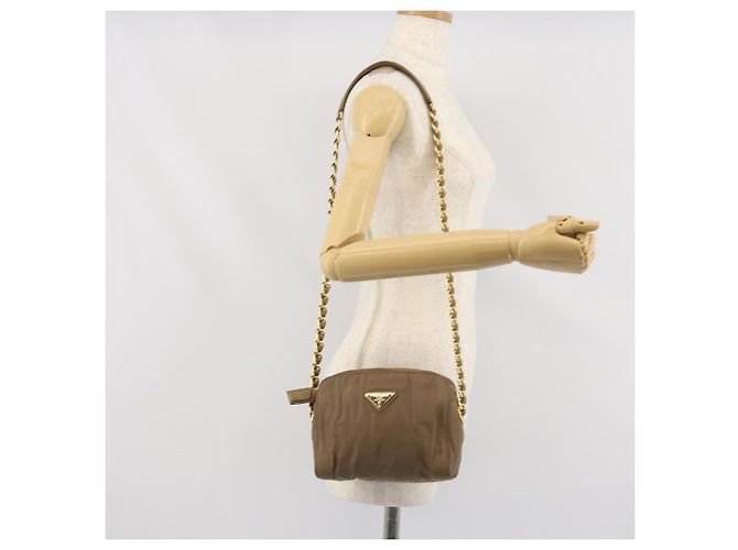 Borsa a Spalla con Catena Prada in Nylon Marrone Oro Auth bs33167 D'oro - vista 25