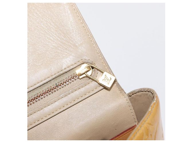 LOUIS VUITTON Cartera Walker Monogram Vernis Beige M91074 LV Auth ep13003 - vista 19