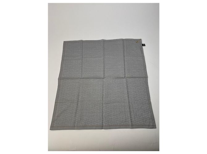 Céline Sciarpa Vintage Celine C Monogramma Argento Nero Grigio - vista 4
