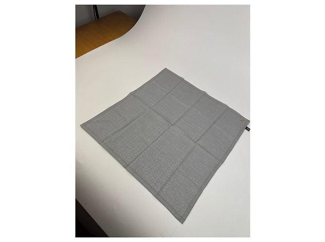 Céline Sciarpa Vintage Celine C Monogramma Argento Nero Grigio - vista 6