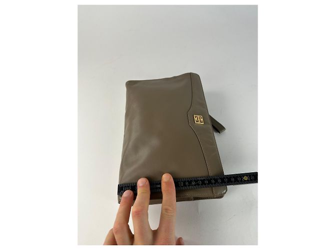 Vintage Givenchy Logo Leder Clutch Grau - Ansicht 9