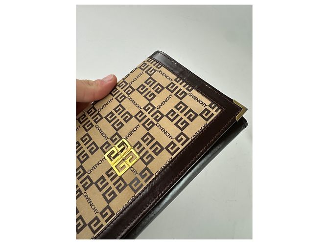 Clutch in pelle monogramma vintage Givenchy marrone beige - vista 3