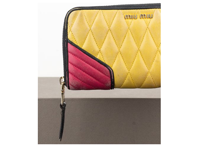 Cartera con cremallera acolchada Miu Miu de los 2000 Amarillo - vista 7