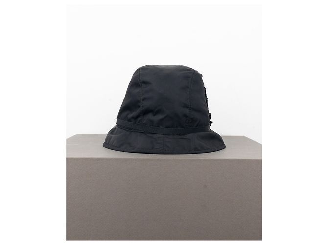 Sombrero bucket con logo triangular de strass Prada de los 2000 Negro - vista 4