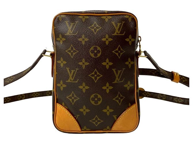 Bolsa de ombro mini Pochette Monogram Danube em couro Louis Vuitton Marrom - vista 3