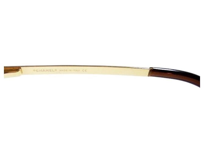 Gafas de sol cuadradas Chanel CC Logo con strass dorado 4105-B - vista 4