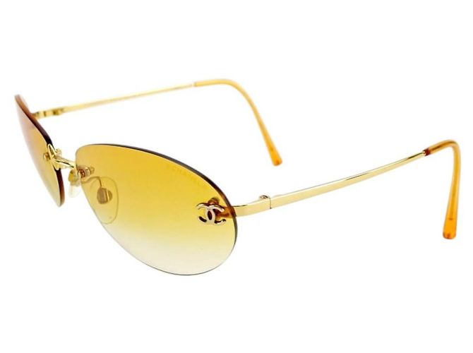 Occhiali da sole arancioni con logo CC dorato Chanel 4013 D'oro Arancione - vista 2