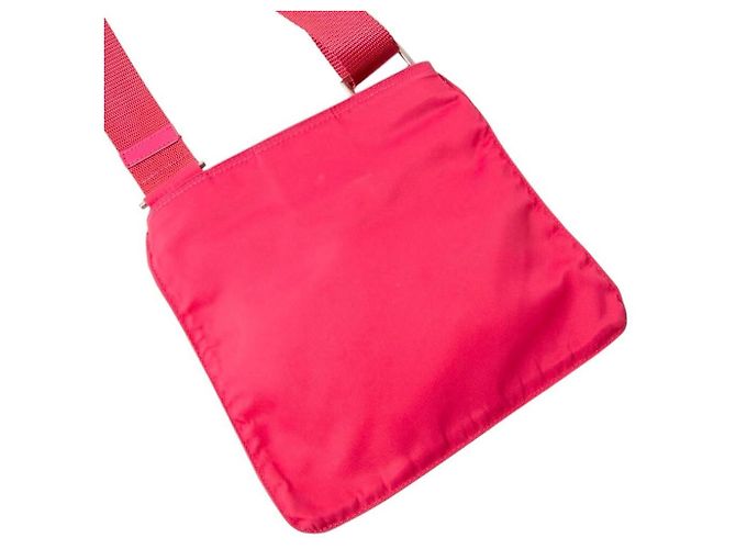 Borsa a tracolla piccola in nylon tessuto logo Prada rosso rosa - vista 2