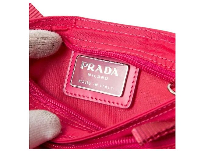 Borsa a tracolla piccola in nylon tessuto logo Prada rosso rosa - vista 8