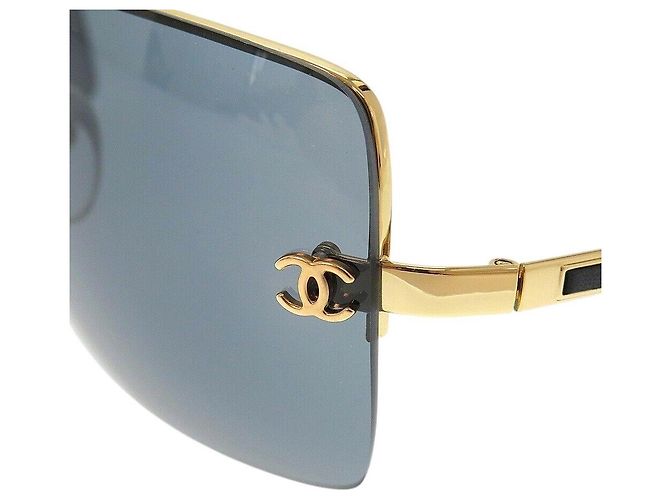 Occhiali da sole navy con logo CC in oro e nero di Chanel 4112 D'oro - vista 7