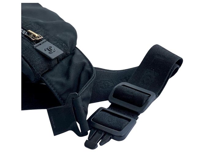 Borsa a tracolla Chanel Sport nera e bianca con logo CC Nero Bianco - vista 4