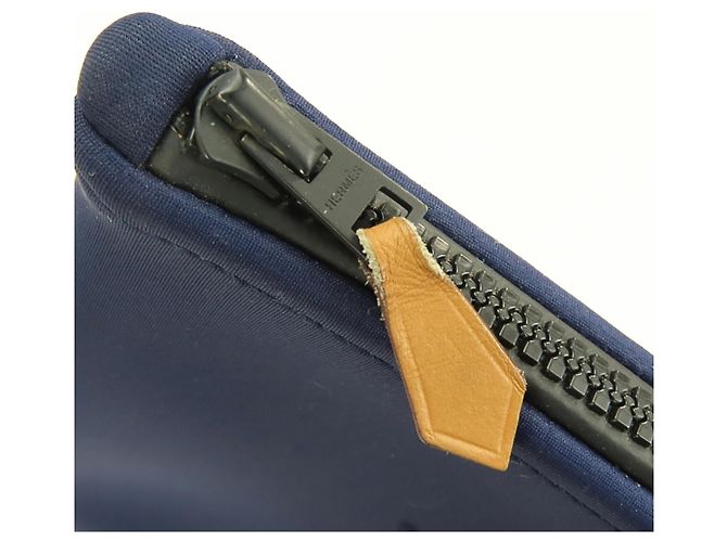 Borsa Pouch Neoban PM di Hermès Blu navy - vista 10