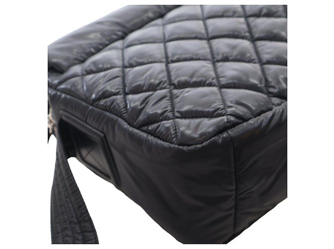 Borsa a tracolla Coco Cocoon in nylon trapuntato nero di Chanel - vista 13