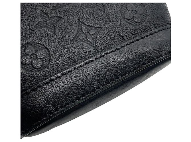 Noe Borsa a Spalla Noé Monogram Shadow di Louis Vuitton Nero Monogramma - vista 7