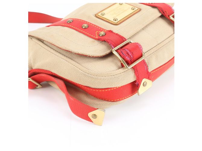Bolsa de Ombro Louis Vuitton Antigua Besas PM Vermelho Bege - vista 4
