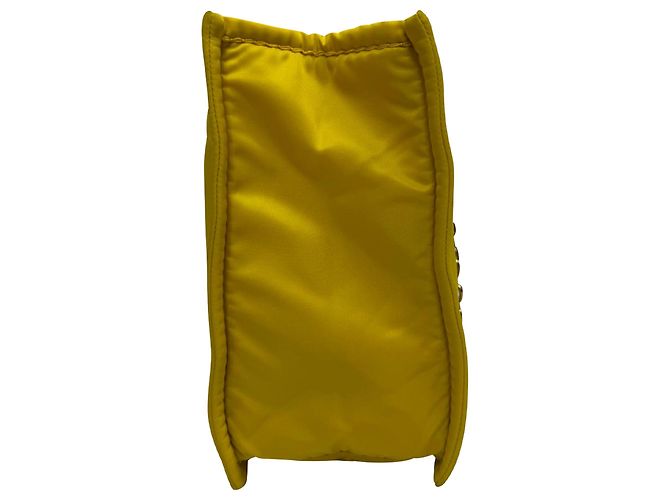 Borsa Tote Prada Giallo Tessuto in nylon giallo con catena Cammello - vista 6