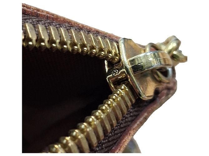 Borsa a mano Louis Vuitton Tivoli PM in tela monogramma marrone Rosso - vista 9