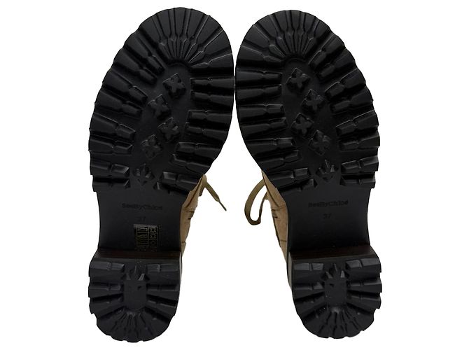 Mallory Combat Stiefeletten aus beigem Wildleder von See by Chloé - Ansicht 6